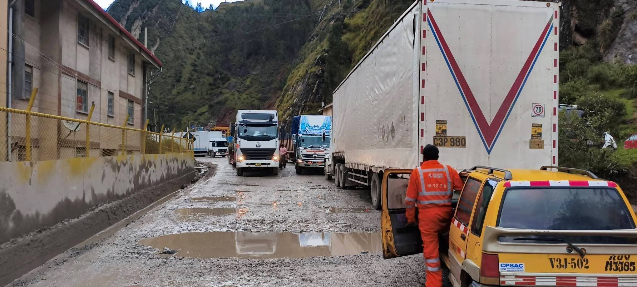 Lluvias intensas destruyen tramo clave de carretera entre Pasco y Huánuco y dejan tránsito restringido