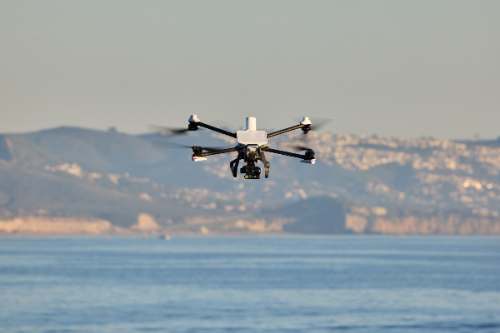 Lanzan dron que reemplazaría helicópteros de la Policía
