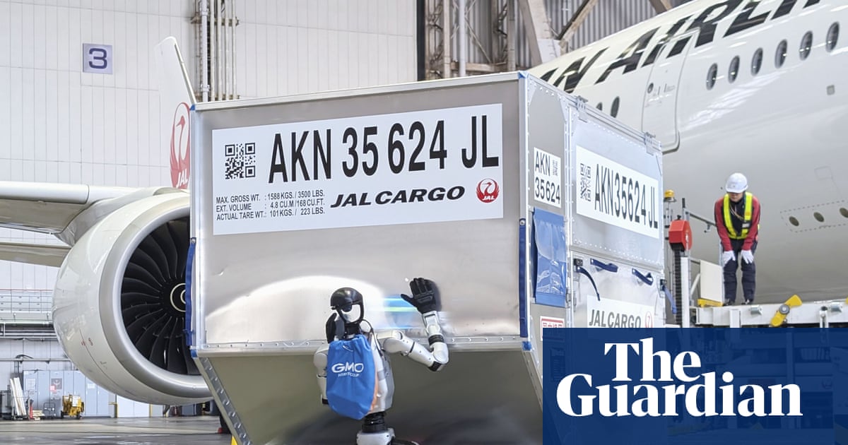 Japón prueba robots humanoides como maleteros de aeropuerto