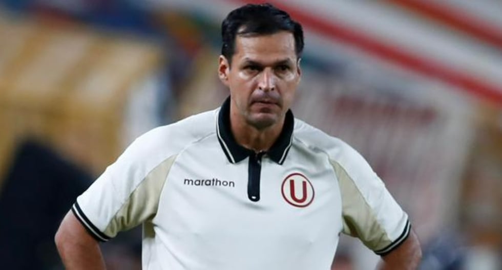 Universitario decidió el futuro de Jorge Araujo como DT crema