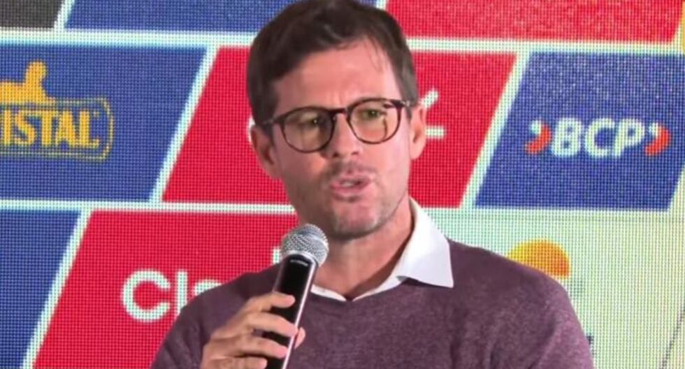 Manuel Barreto admite error por extranjeros: ¿Vuelve la bolsa de minutos?