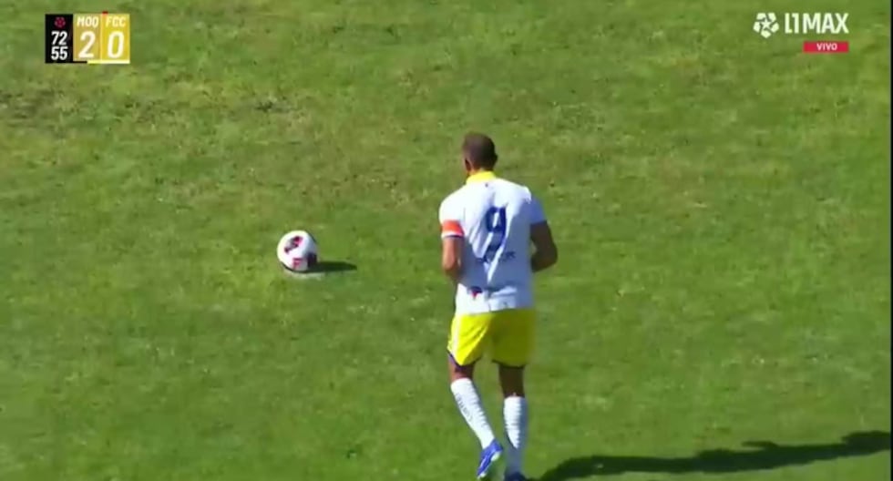 Carlos Grados atajó penal a Hernán Barcos en Cajamarca vs Moquegua