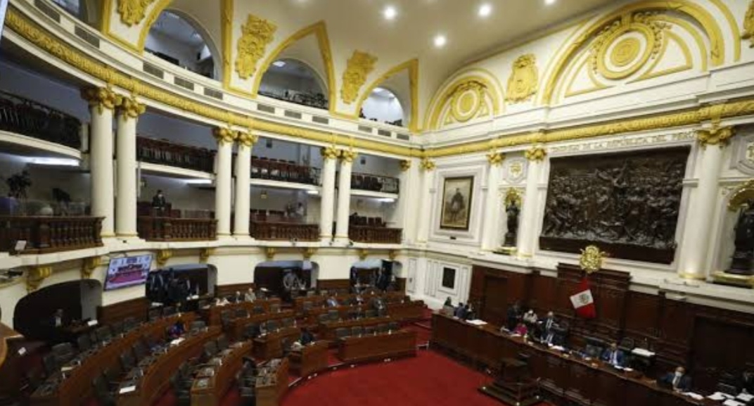 Congreso retoma debate sobre reformas políticas en medio de cuestionamientos ciudadanos