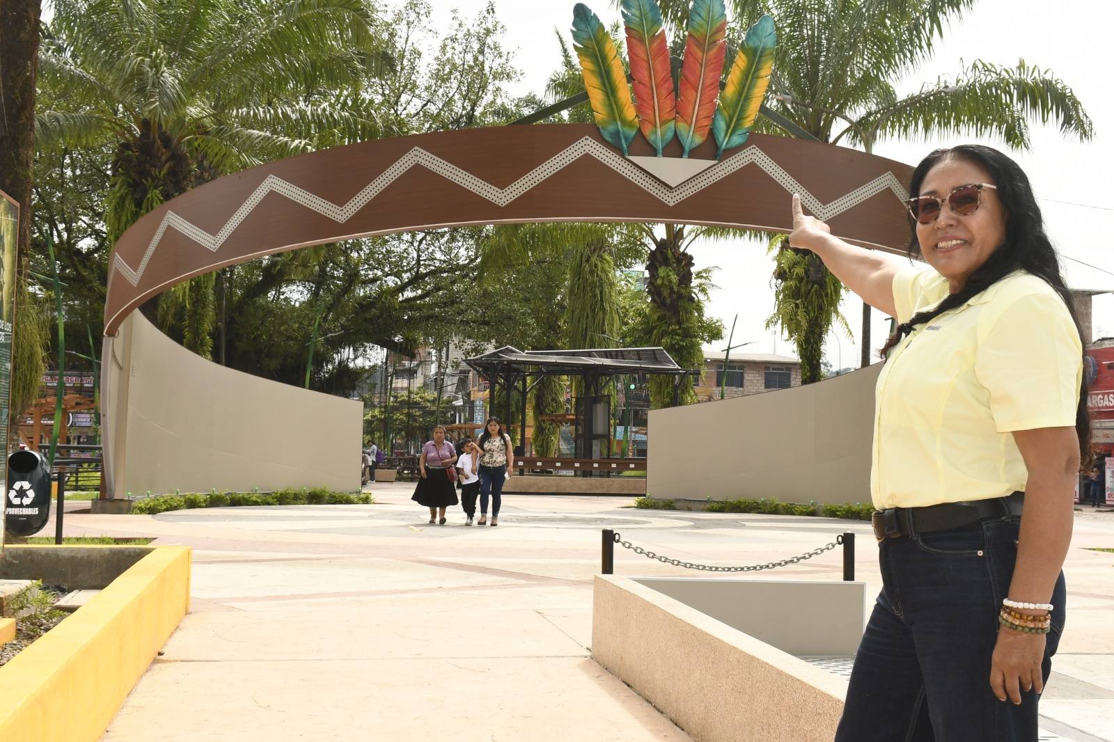 Medina denuncia sobrecosto del 102% y faltantes físicos en la Alameda Perú de Tingo María