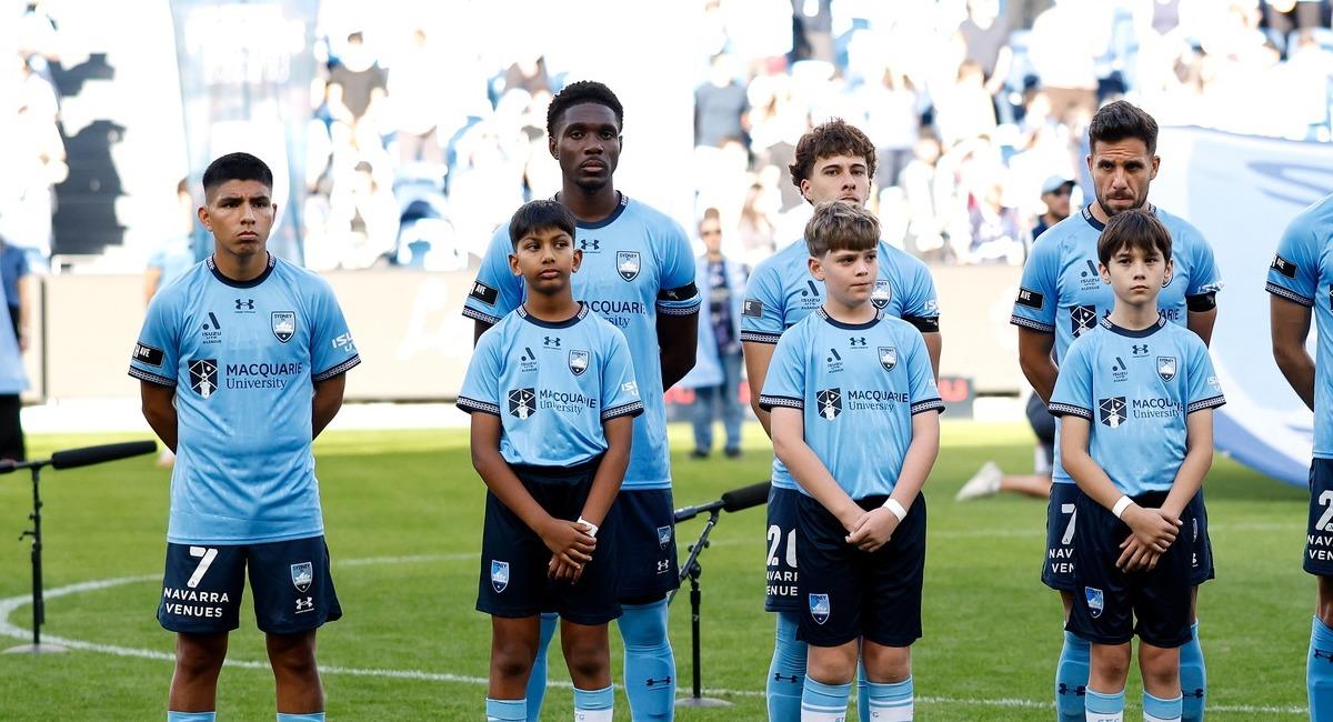 Piero Quispe mete a Sydney FC a cuartos en Liga Australiana