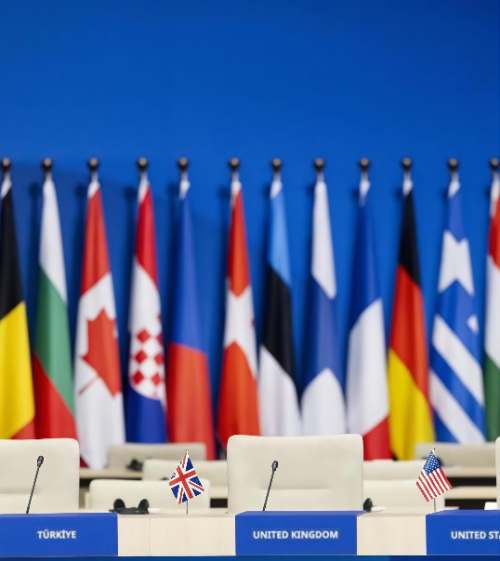 La OTAN pide no apartar la mirada de Ucrania en medio de nuevas tensiones globales