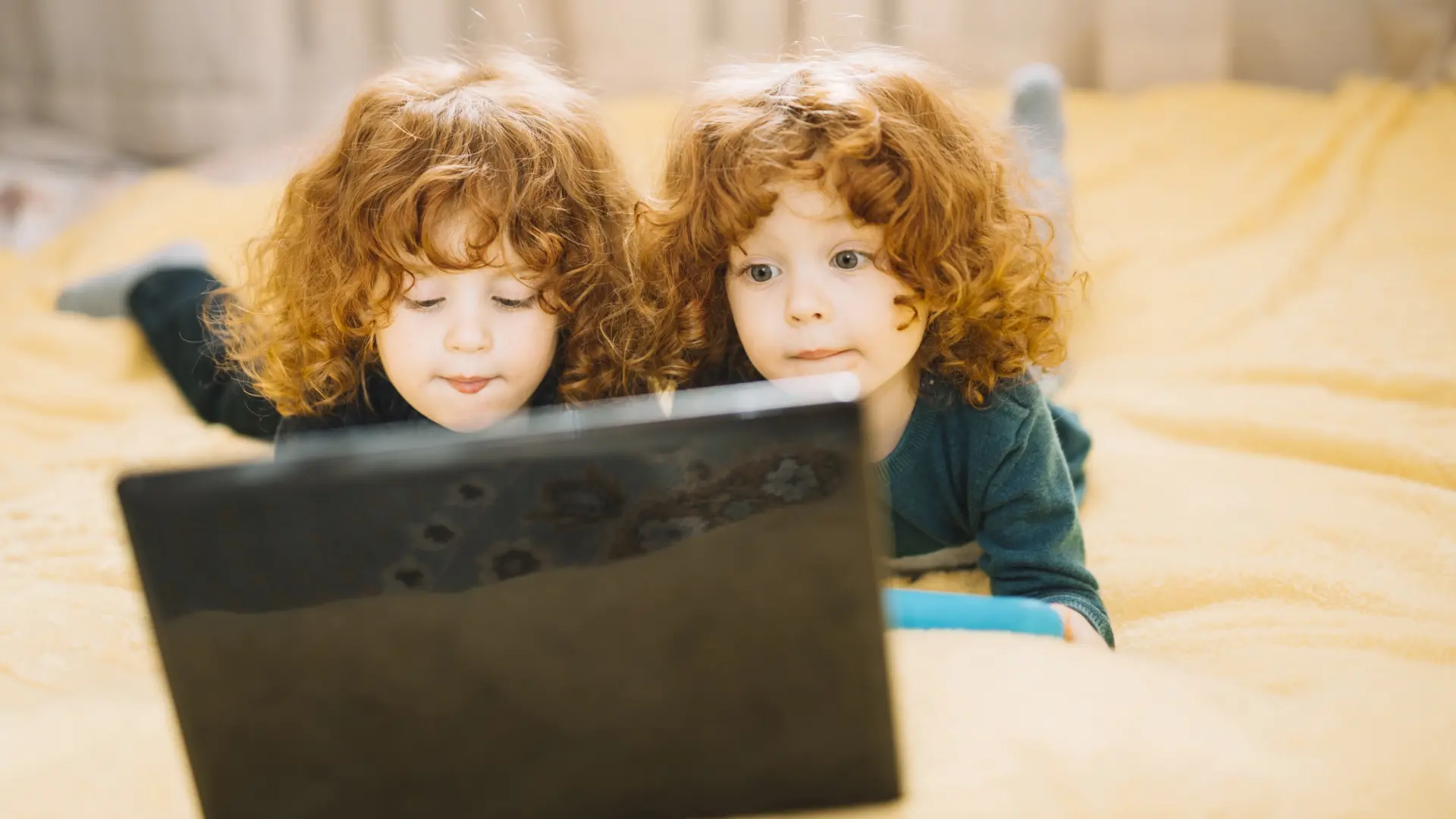 Uso de pantallas en niños puede simular autismo, alertan especialistas