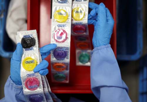 Guerra en Irán dispara el precio mundial de los condones