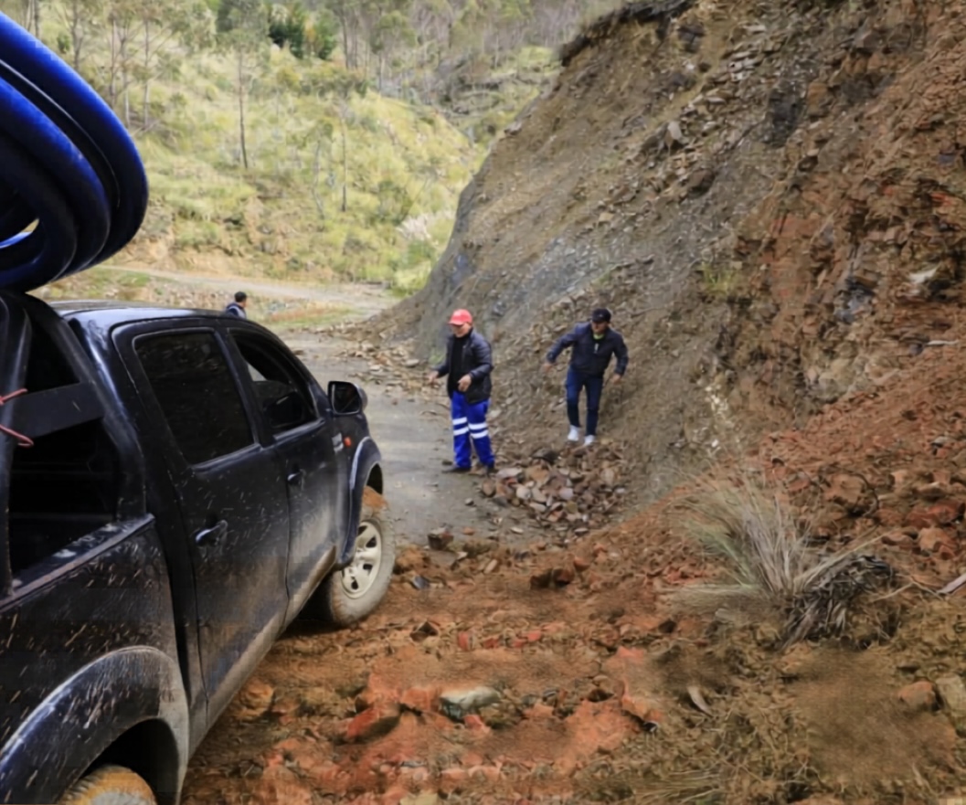 Lauricocha exige reparación urgente de vías regionales y amenaza con medidas de fuerza