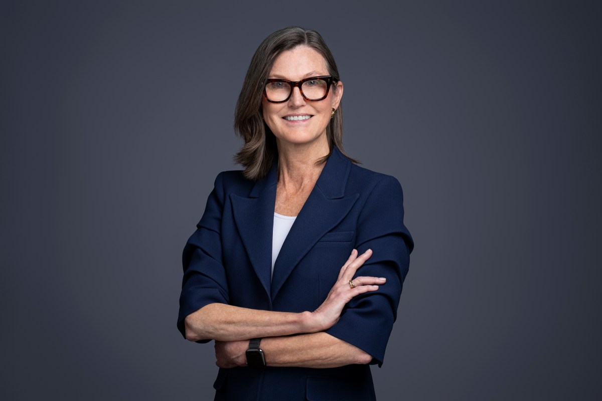 Cathie Woods' ARK invierte por primera vez en la startup Lucra