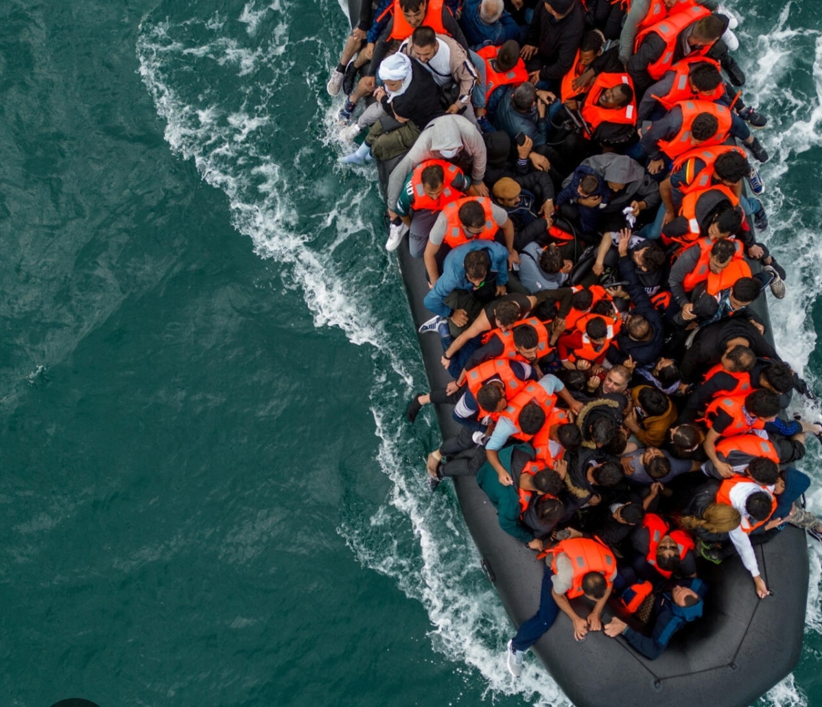 Europa endurece política migratoria tras aumento de ingresos por Mediterráneo