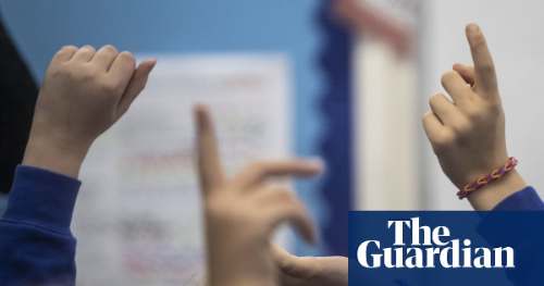 Líderes ingleses: Éxito a toda costa socava estándares educativos