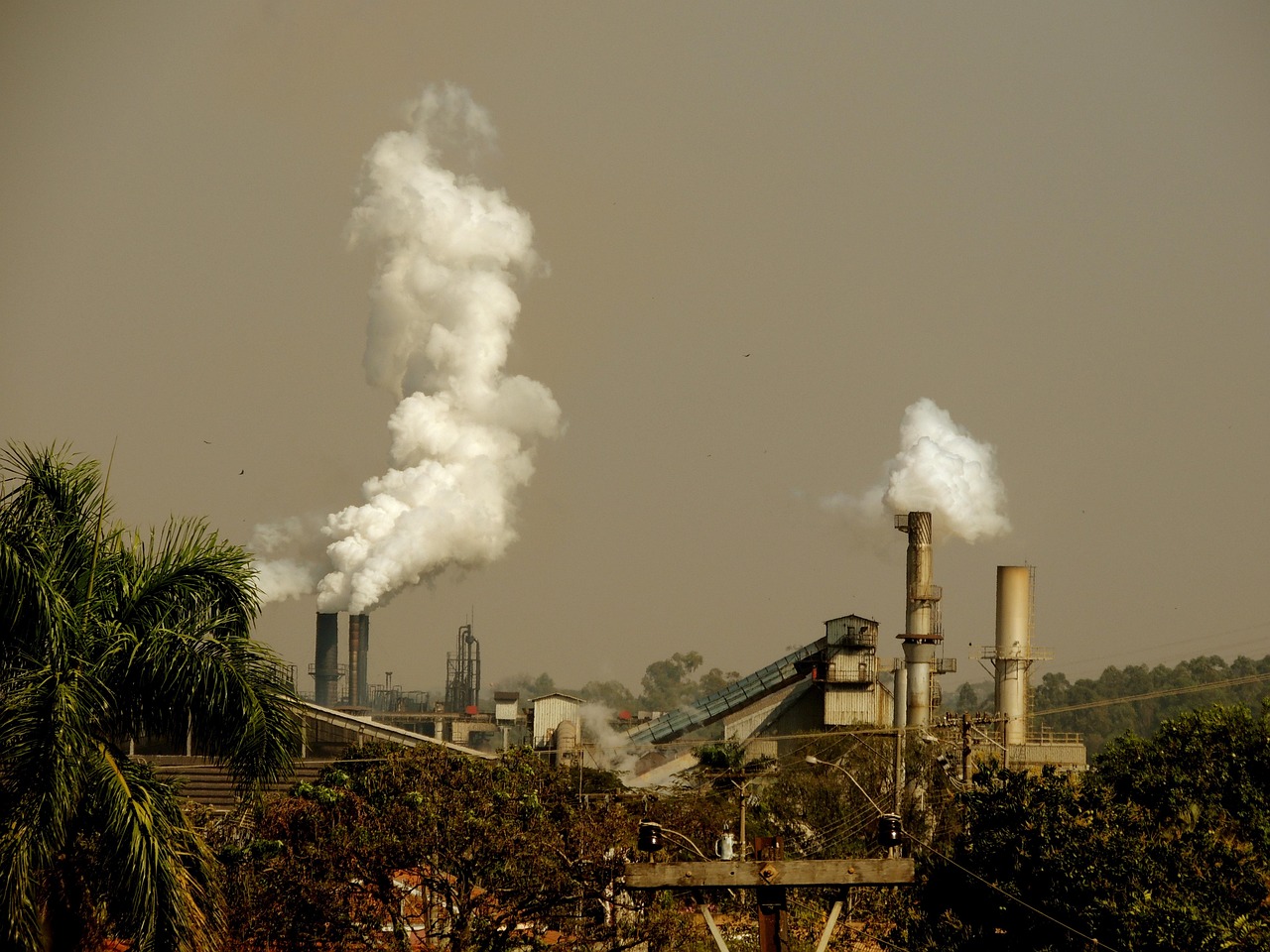 El debate sobre la industrialización que vuelve a dividir a los economistas peruanos