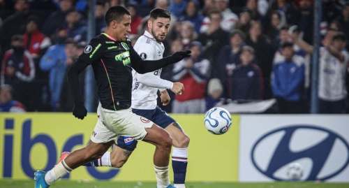 Prensa uruguaya tilda de fracaso total empate de Universitario vs Nacional
