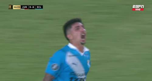 ¡Cristal reacciona! Gol de Cazonatti pone el 2-3 ante Junior