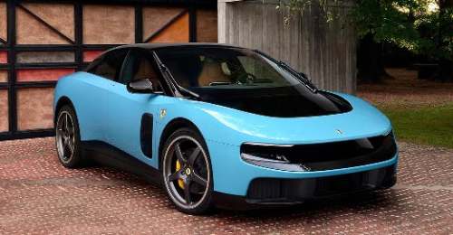 Ferrari presenta su primer vehículo eléctrico con diseño de Jony Ive