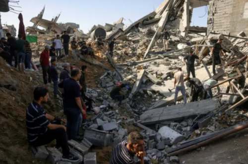 Israel intensifica ofensiva en Gaza mientras crece presión internacional por tregua