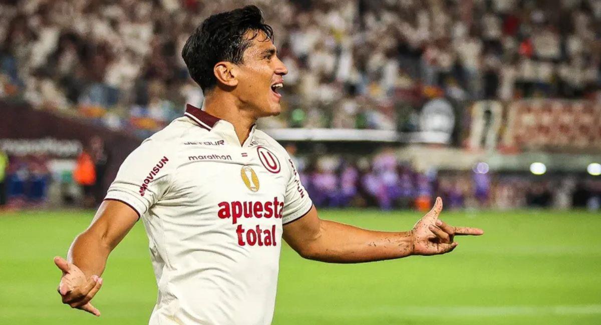Universitario margina a José Rivera tras patada a la camiseta