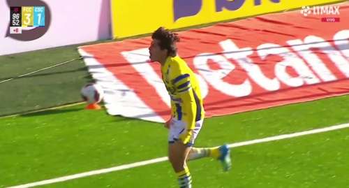 Gol de Pineau sella 3-1 de Cajamarca ante Cristal
