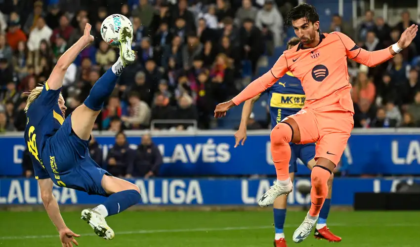 Alavés amarga al Barcelona