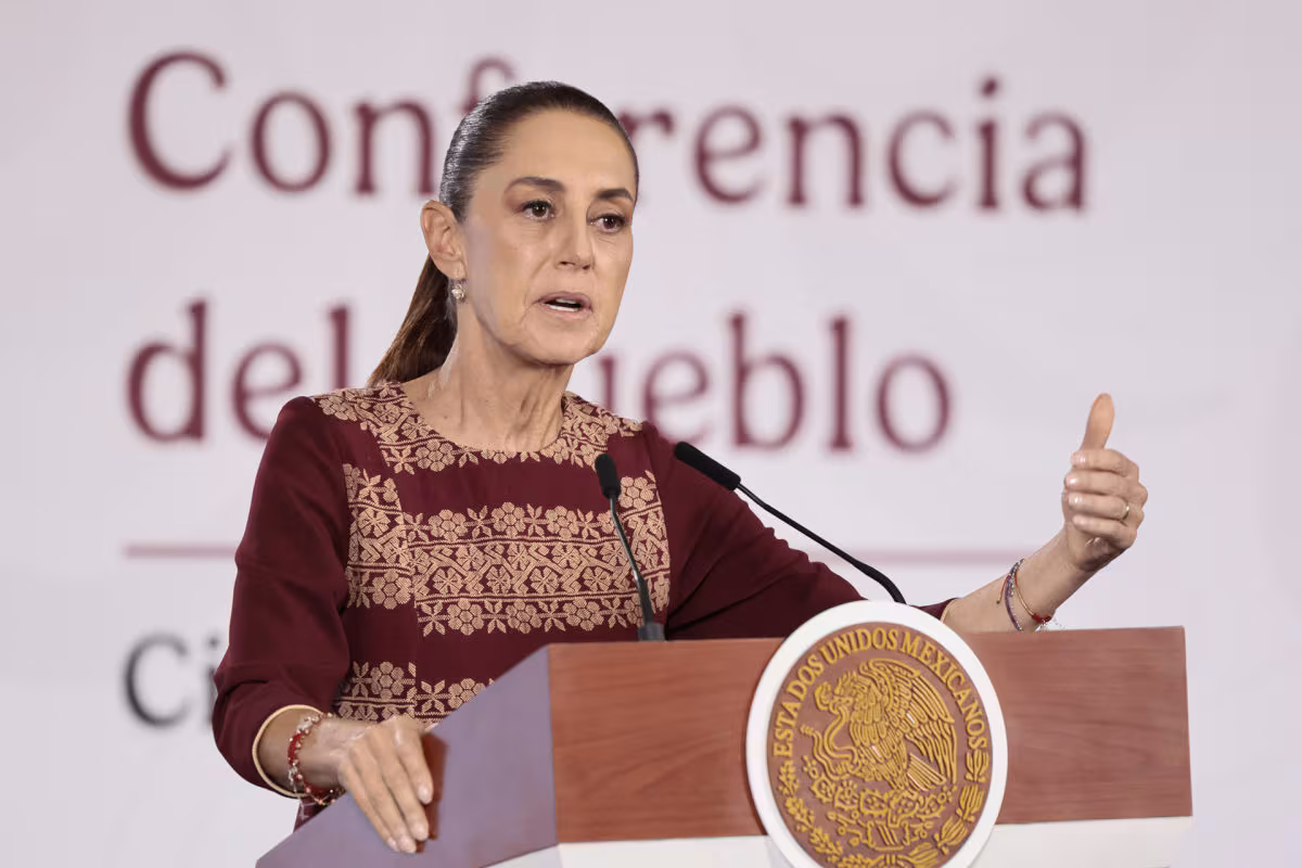 Sheinbaum pide a De la Espriella "encargarse de su parte" en lucha antinarcóticos