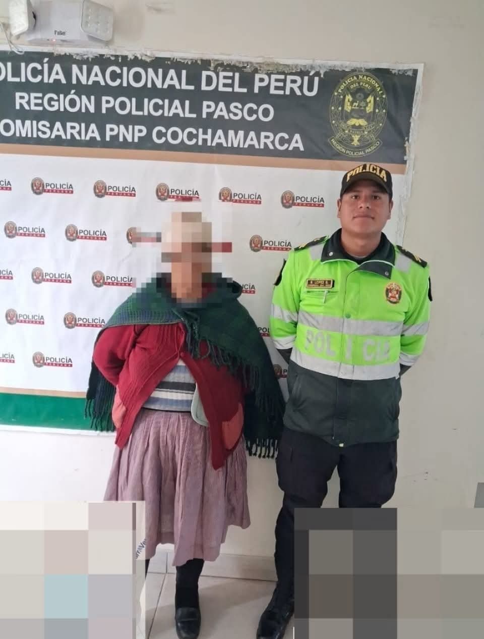 Intervienen a visitante por intentar ingresar celular al penal de Cochamarca