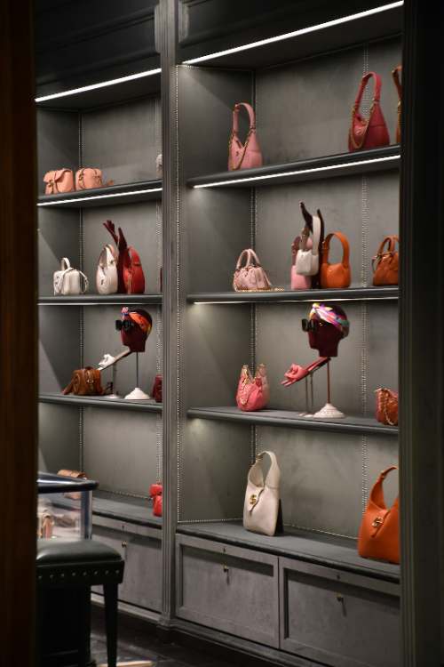 Colección de bolsos de Haaland supera los 750.000 euros en piezas exclusivas