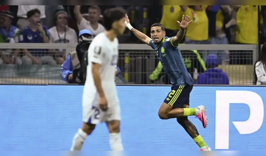 Colombia golpea primero en el Grupo K