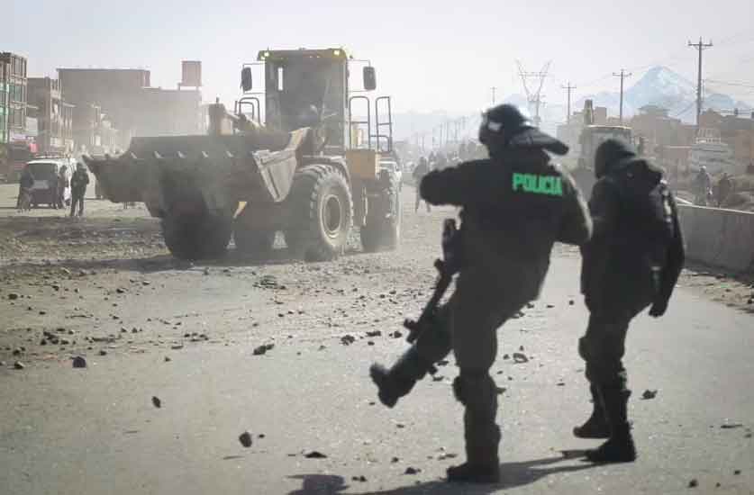 Bolivia comienza a desmantelar los bloqueos de protesta en el país