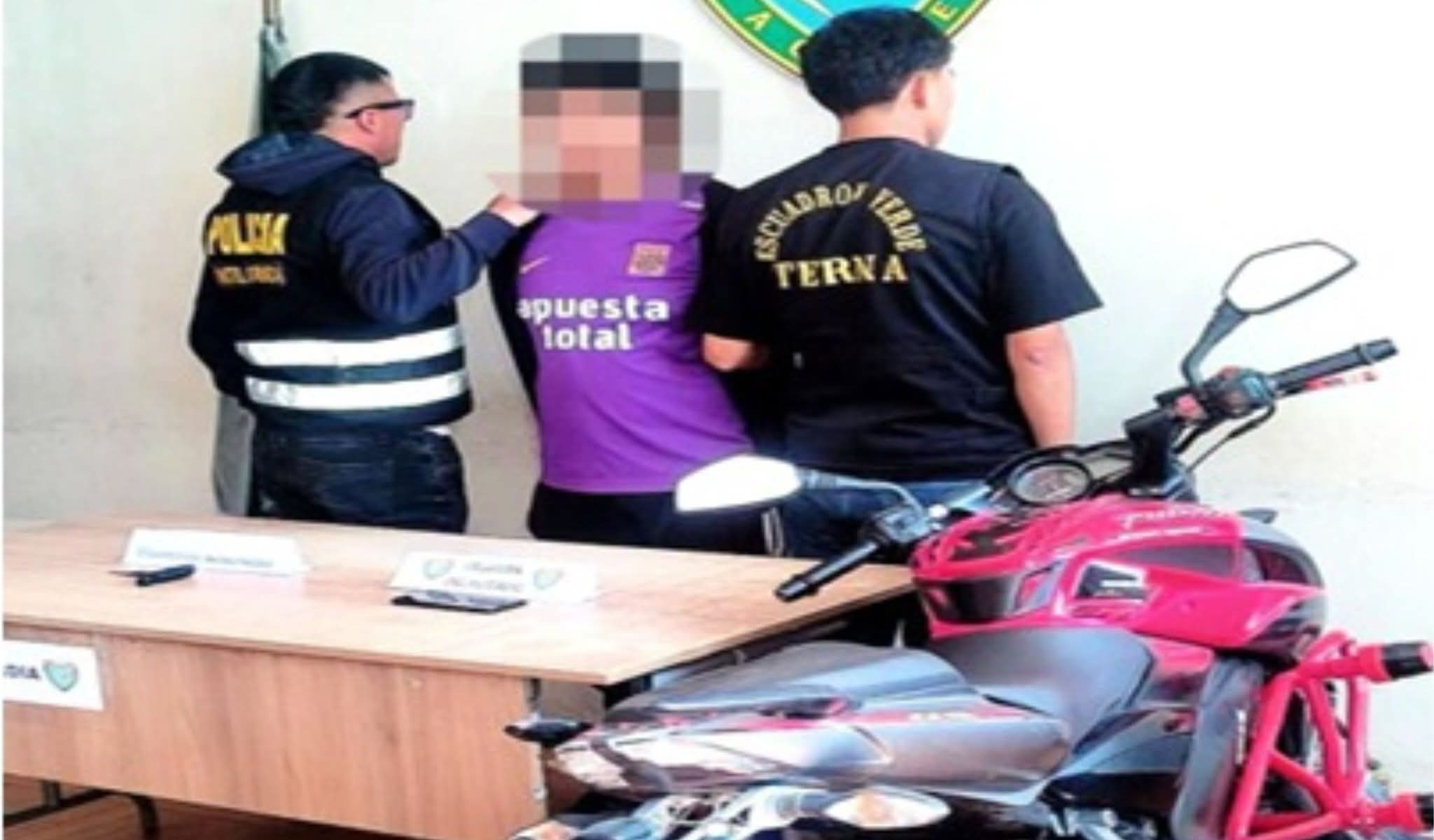 Alarma delató a “Peluquitas”: cayó manejando moto que habría sido robada