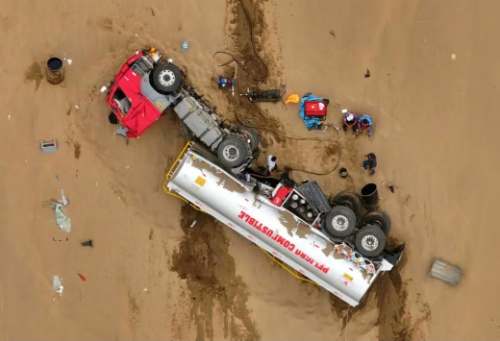 Accidente en Pasamayo: camión cisterna cae al abismo tras choque con semitráiler