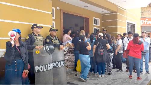 Trabajadores judiciales acatan paro de 24 horas y reclaman mejoras laborales