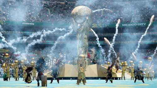 El Mundial abrió con espectáculo