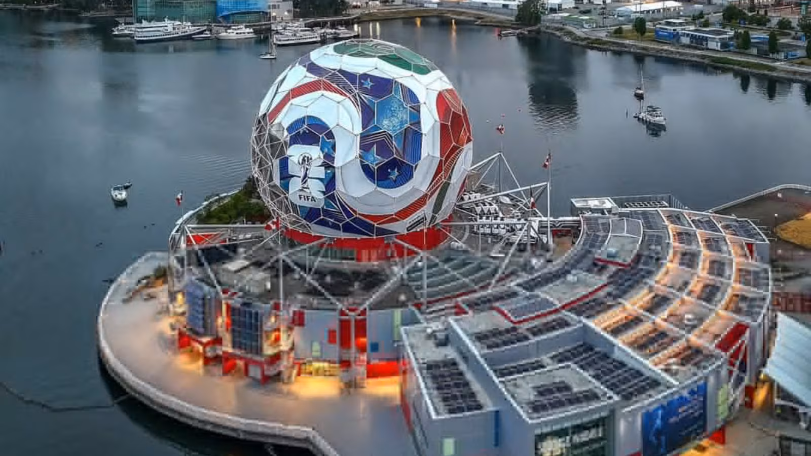 Museo de Vancouver se convierte en gigantesco balón del Mundial 2026