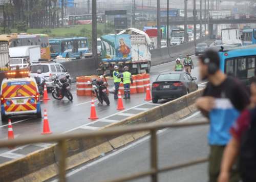 Jóvenes mueren al caer de motocicleta sobre Puente Acho en Lima