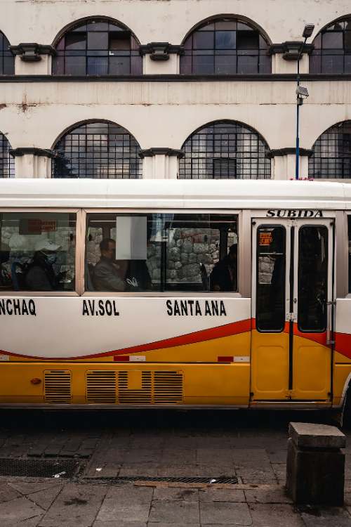 MTC muestra modelo del nuevo bus del Metropolitano con aire acondicionado y puertos USB