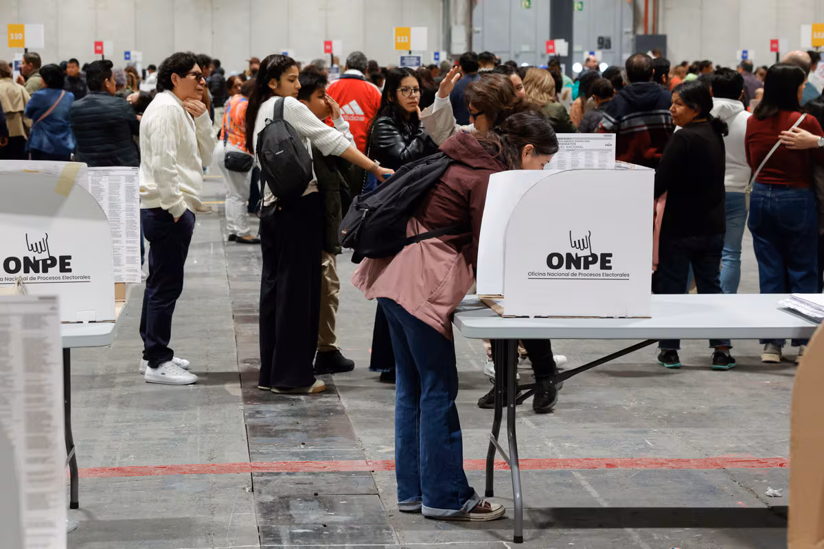 Transparencia rechaza acusaciones de fraude sin pruebas y el desconocimiento de resultados electorales