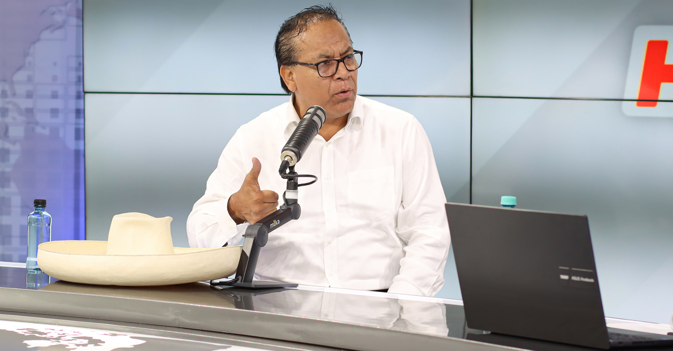 Roberto Sánchez reitera su compromiso con una nueva constitución