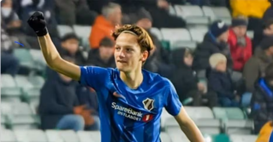 Lucas Myklebust, de madre peruana, debutó oficialmente en el fútbol noruego con Stabaek