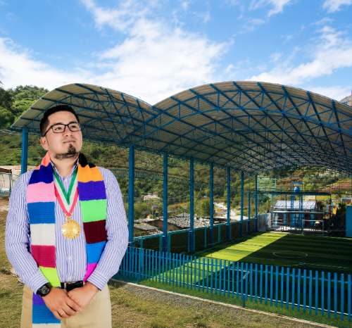 Polideportivo de Tambillo abre con dos versiones sobre su costo