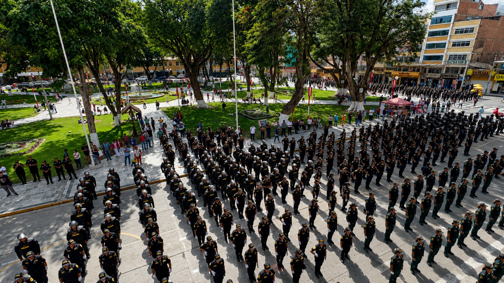 Cuestionan presunta exigencia a policías para comprar banderas con dinero propio en Huánuco