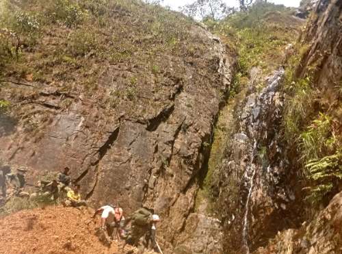 Tragedia en el Vraem: caída de camioneta a un abismo deja seis fallecidos en Cielo Punco