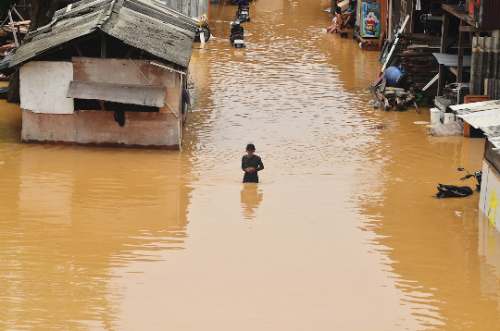 Asia enfrenta lluvias extremas: más de 50 muertos y un millón de afectados en Bangladesh