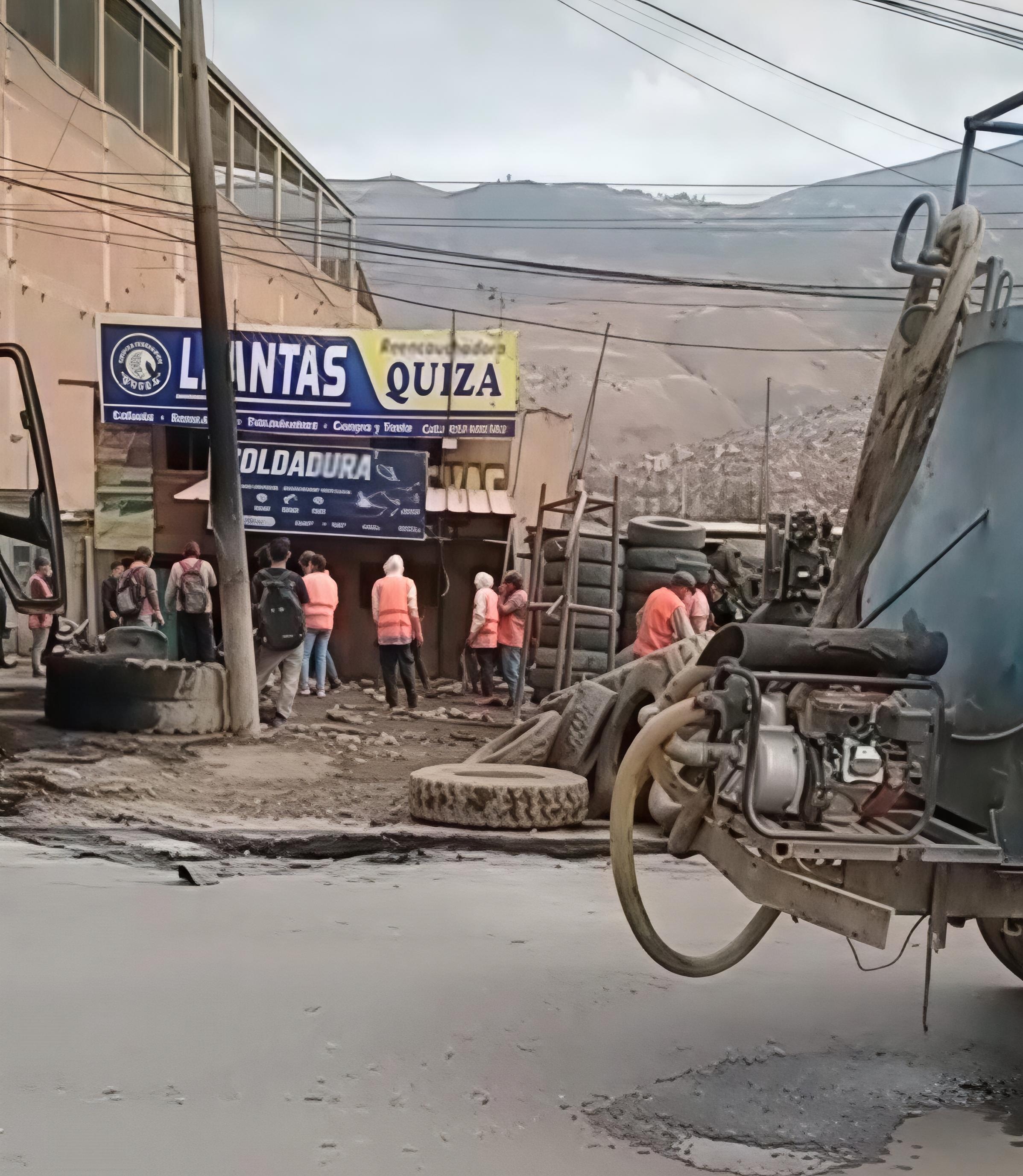 Desalojo en carretera Central generó alarma por quema de llantas cerca del Camal