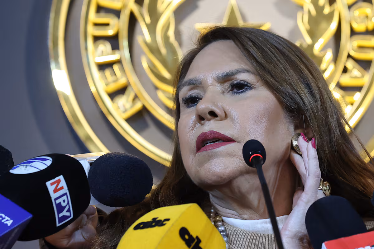 Senado de Paraguay condena expresiones racistas de Celeste Amarilla contra Mbappé