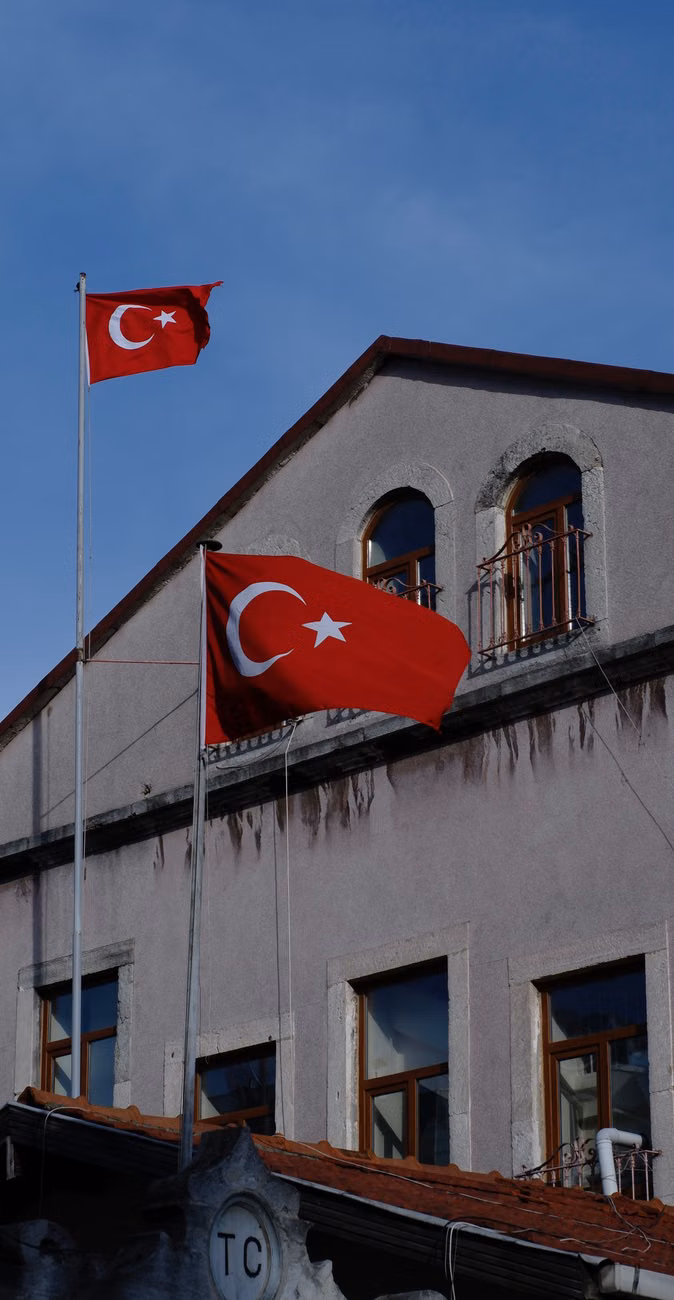 Turquía: Erdogan presenta amnistía para militantes del PKK en busca de paz