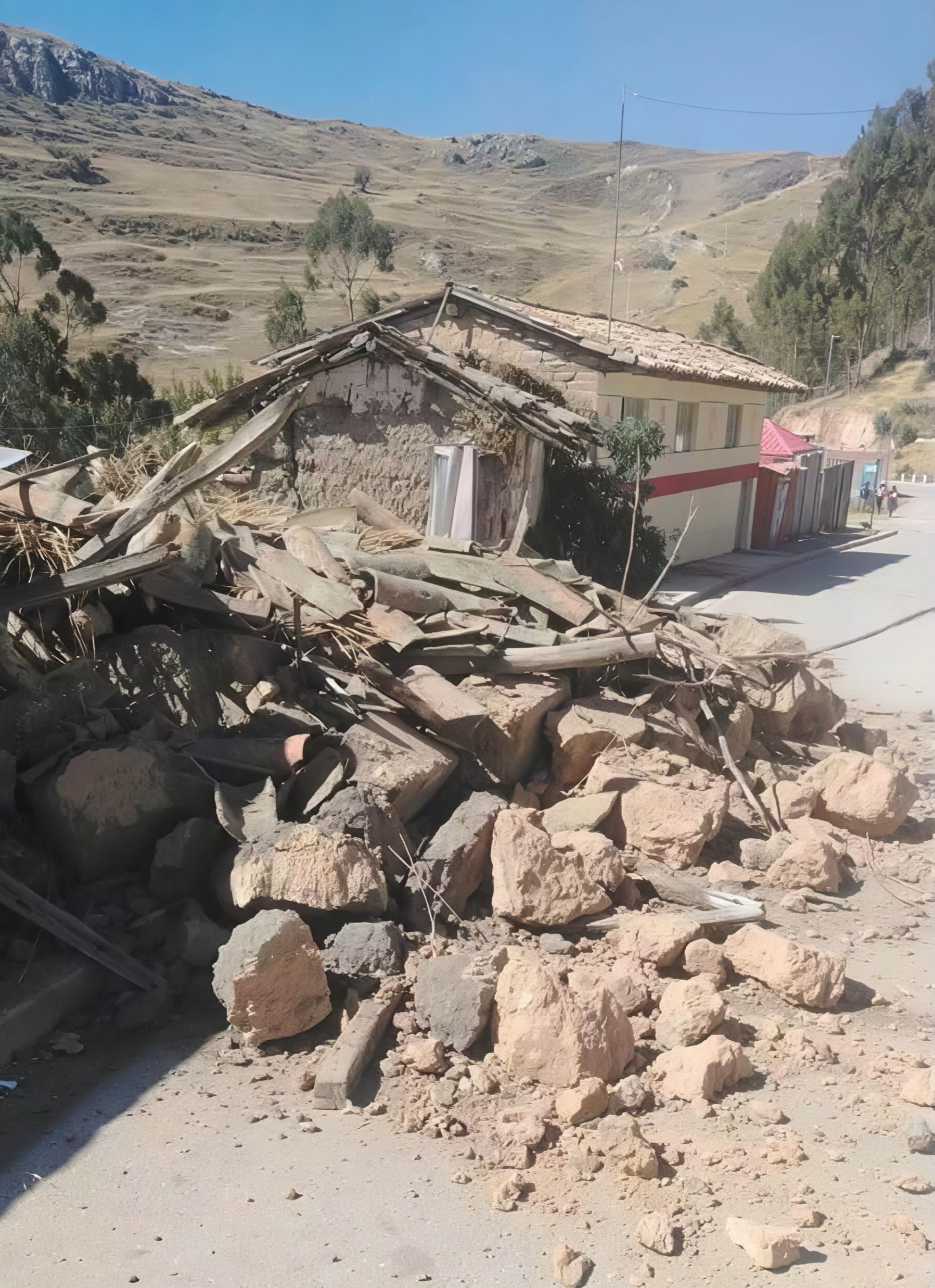Sismo de magnitud 5.0 deja 12 heridos y daños en Junín