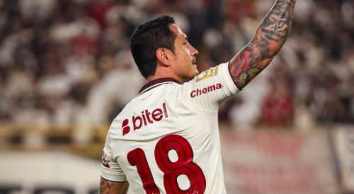 Universitario golea y trepa en el Clausura