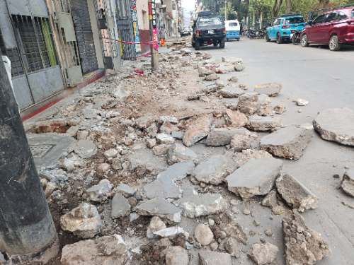 Cierre simultáneo de calles por obras desata fuerte congestión en el centro de Huánuco