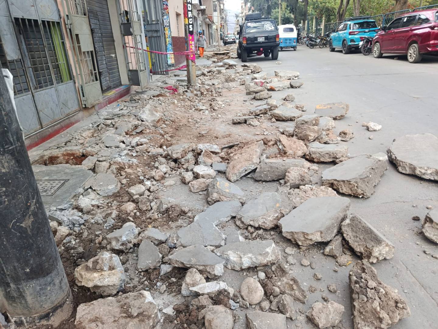 Cierre simultáneo de calles por obras desata fuerte congestión en el centro de Huánuco